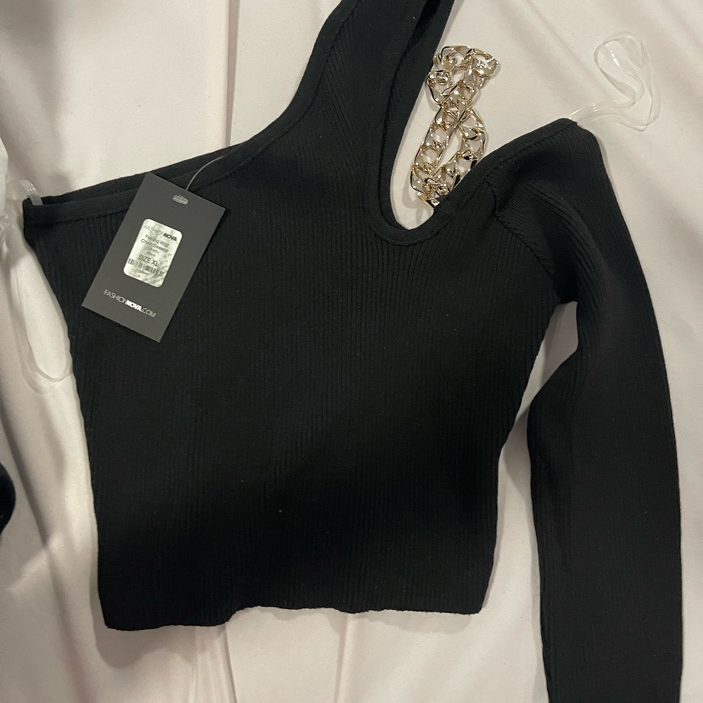 Fashion nova feeling wild chain sweater top